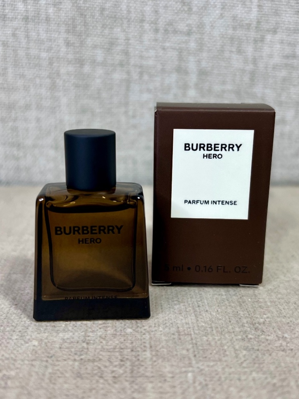 🖤 Burberry Hero Intense mini